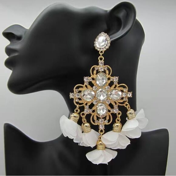 ✨🆕✨ Unique Bold Statement BoHo Flower Rhinestones Tassel Earrings✨ - Picture 4 of 12
